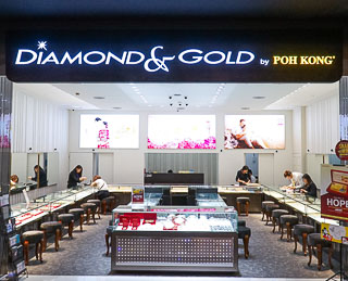 Diamond & Gold by Poh Kong